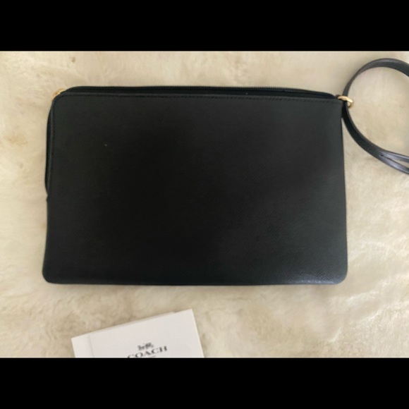 NWOT Black COACH Wristlet Clutch - Picture 5 of 10